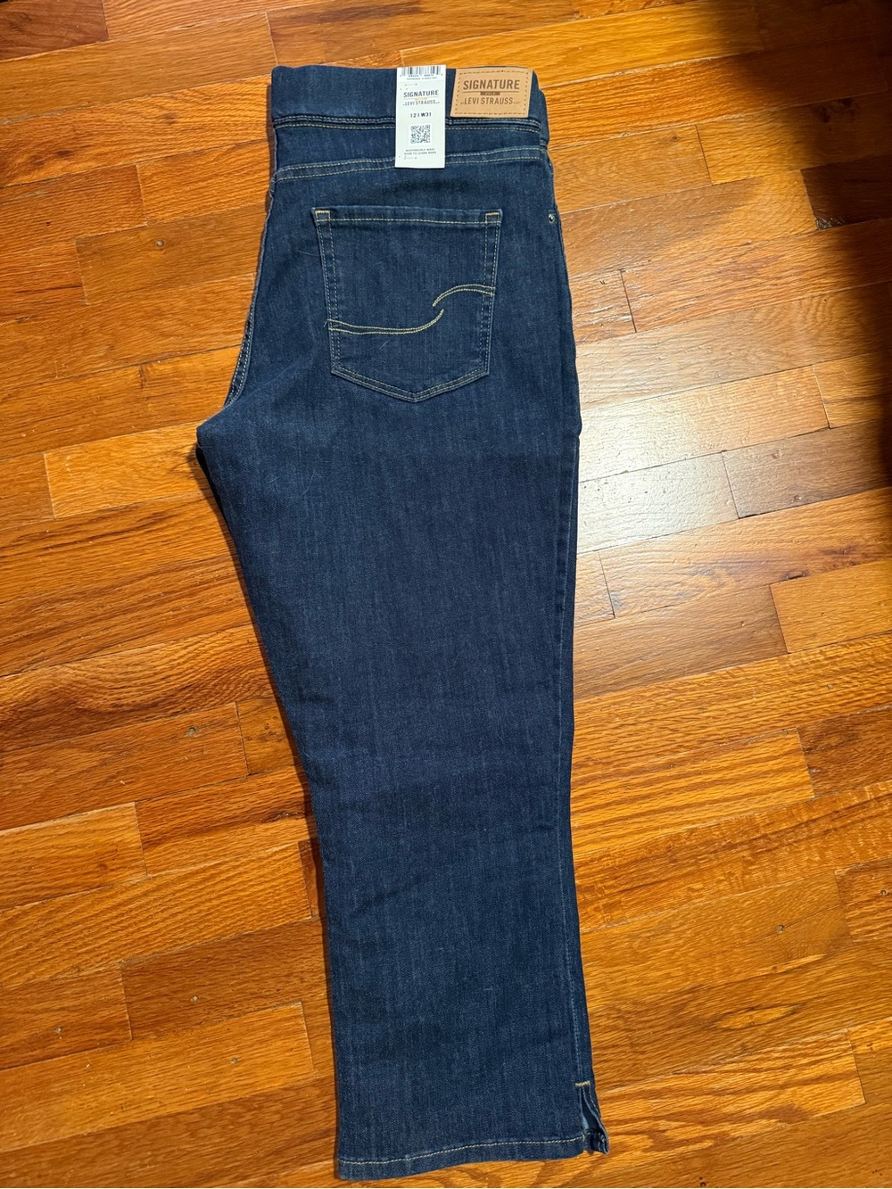 Signature by Levi Strauss Women’s Pull-On Capri